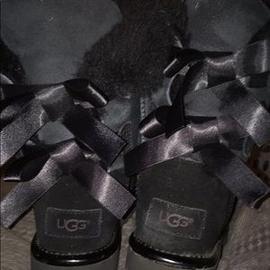 Black ugg boots